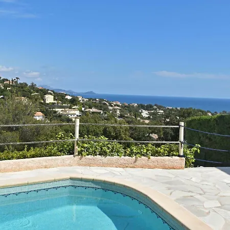 Spacious In Var With Swimming Pool Les Issambres