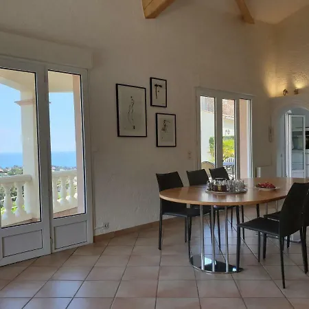 Spacious In Var With Swimming Pool Villa