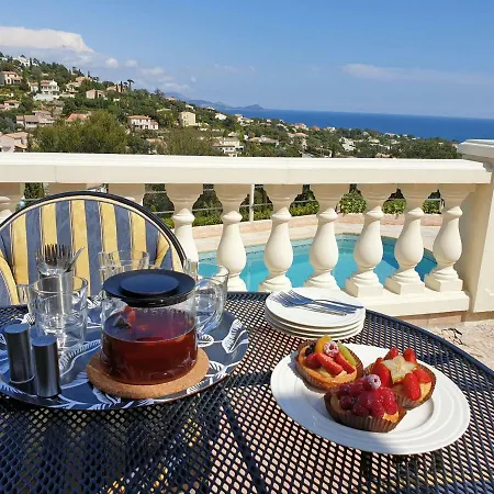 Villa Spacious In Var With Swimming Pool *